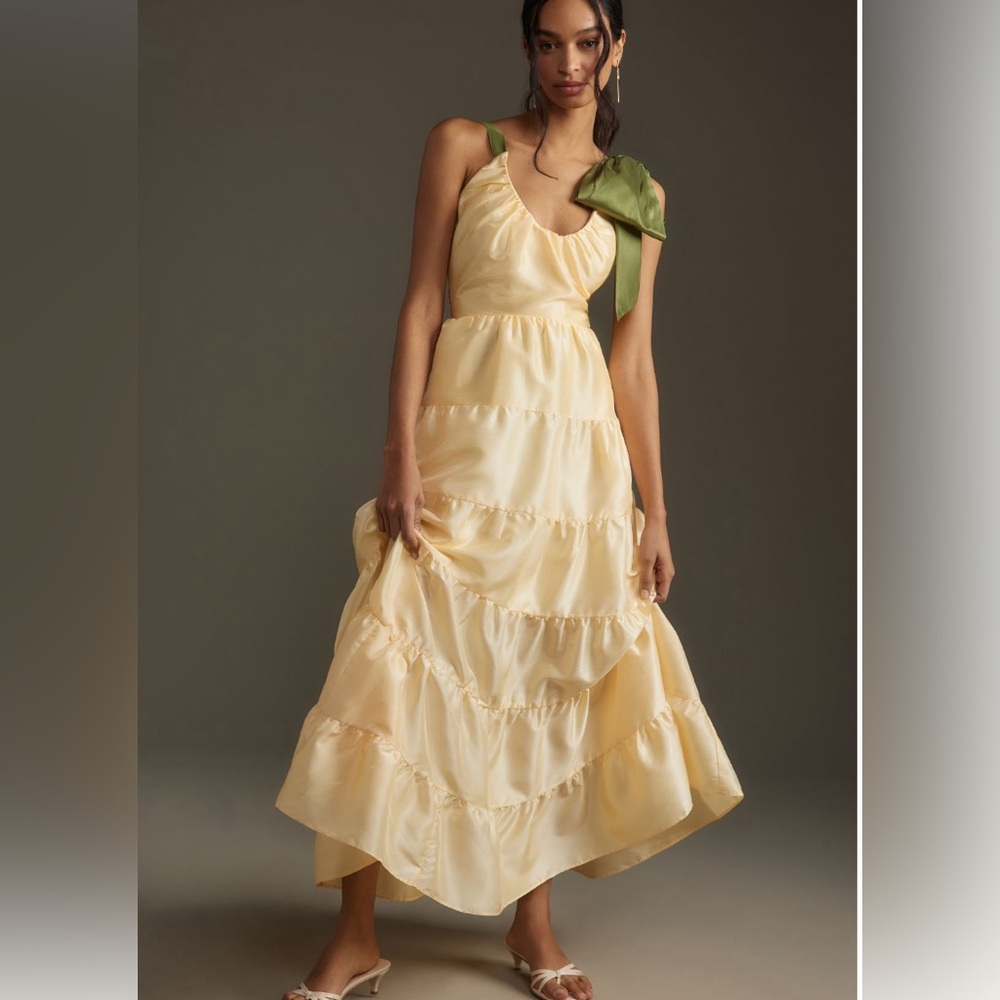 Anthropology Hutch Scoop-Neck Tiered Maxi dress Medium Petite